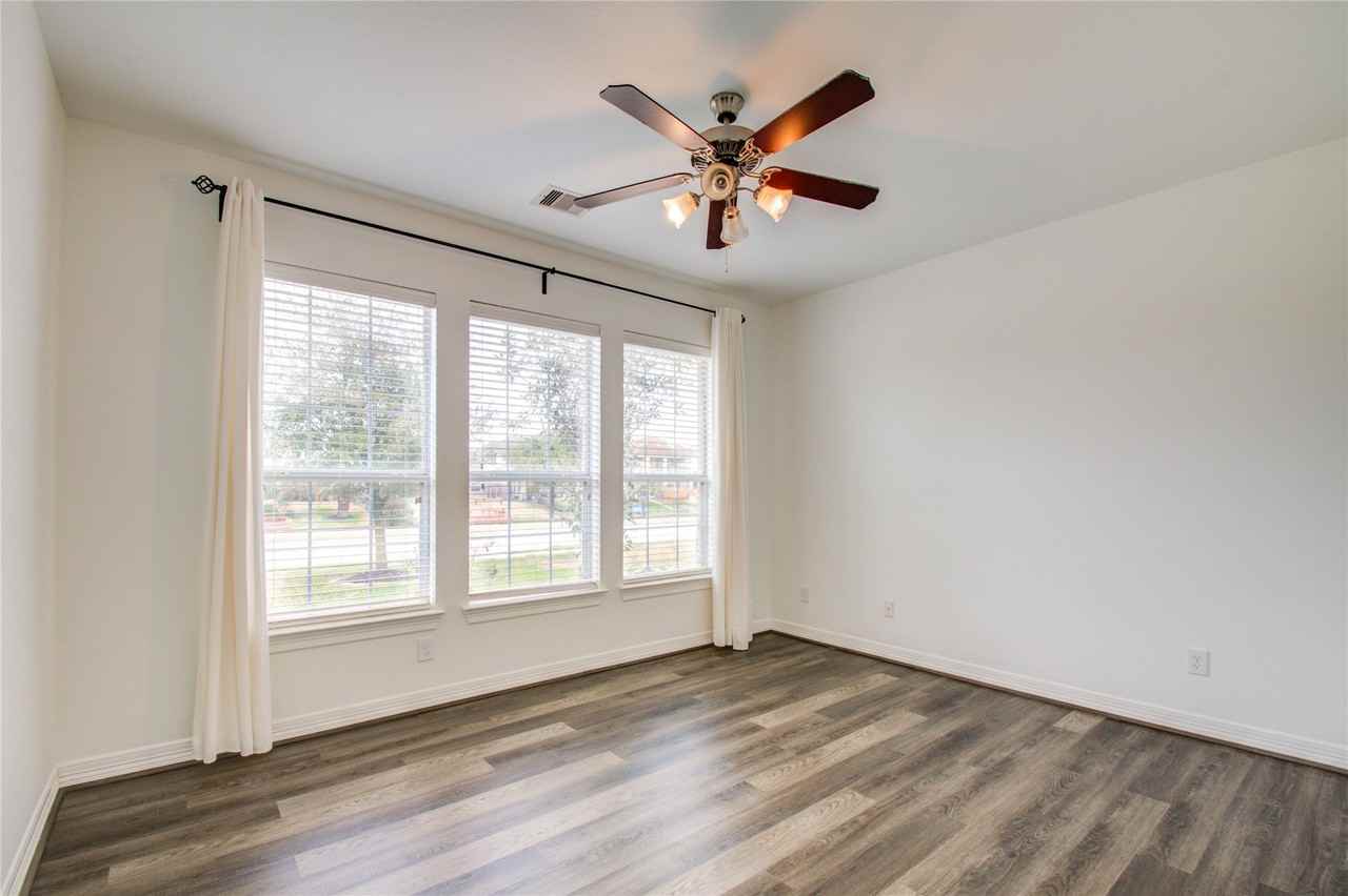 18103 Double Bay Road #18103 - Photo 7 of 39