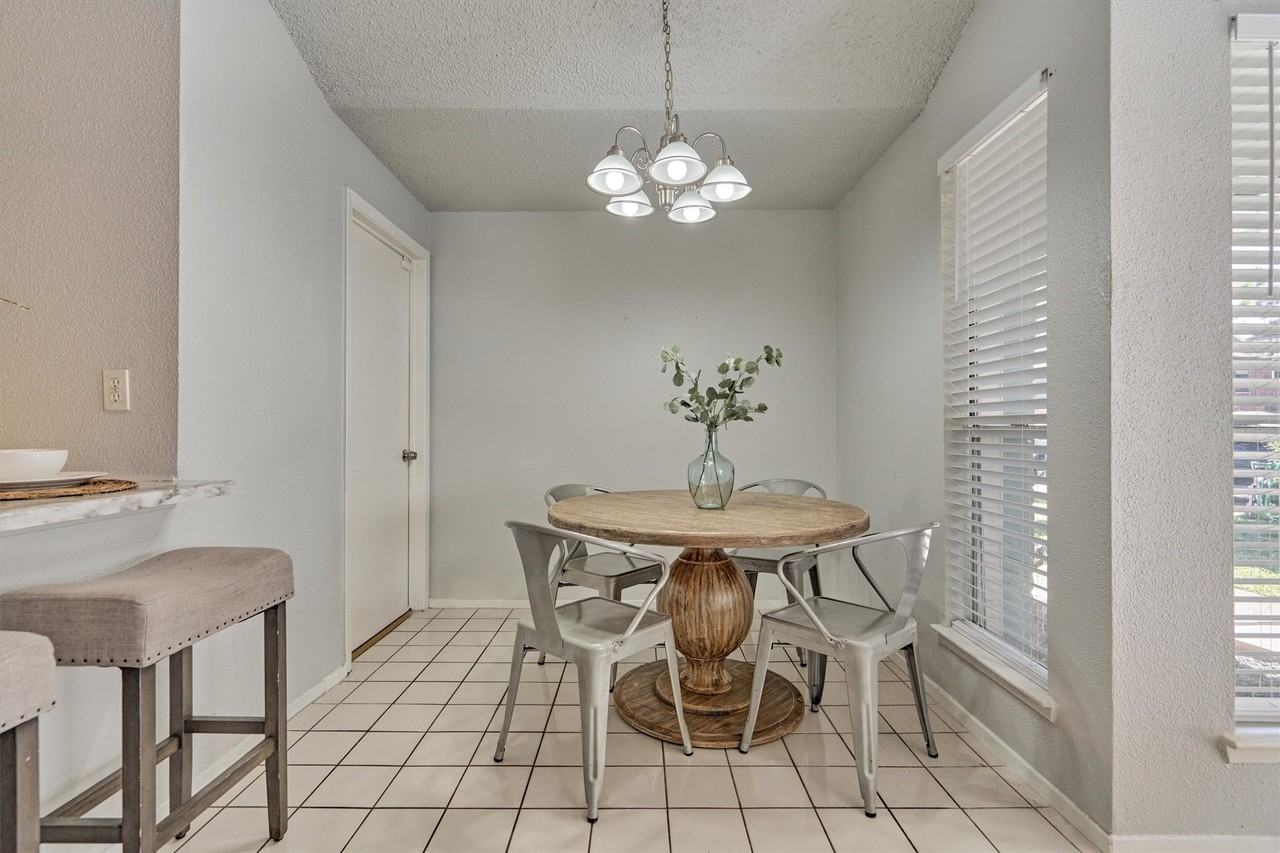 23419 Summer Pine Drive #23419 - Photo 7 of 37