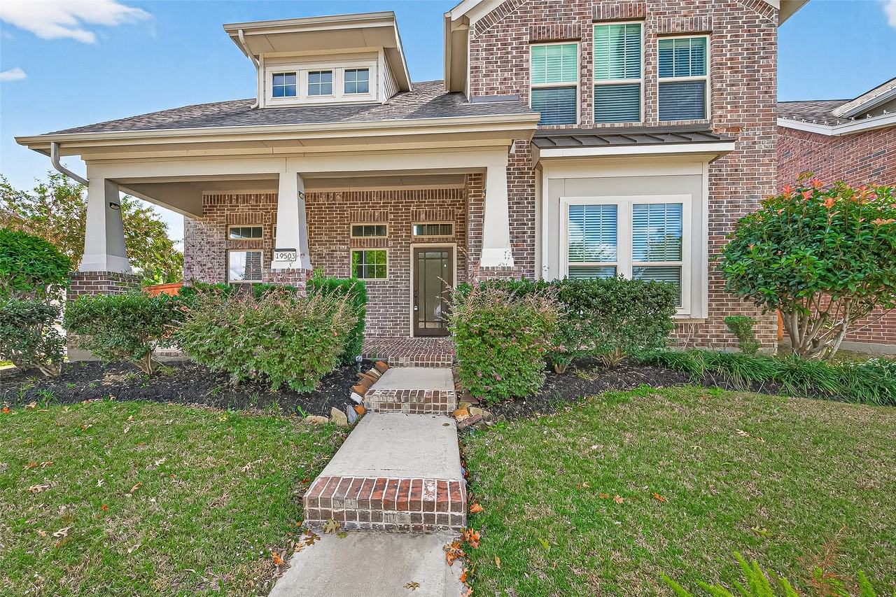 19503 South Coral Honeysuckle Loop #19503 - Photo 2 of 50