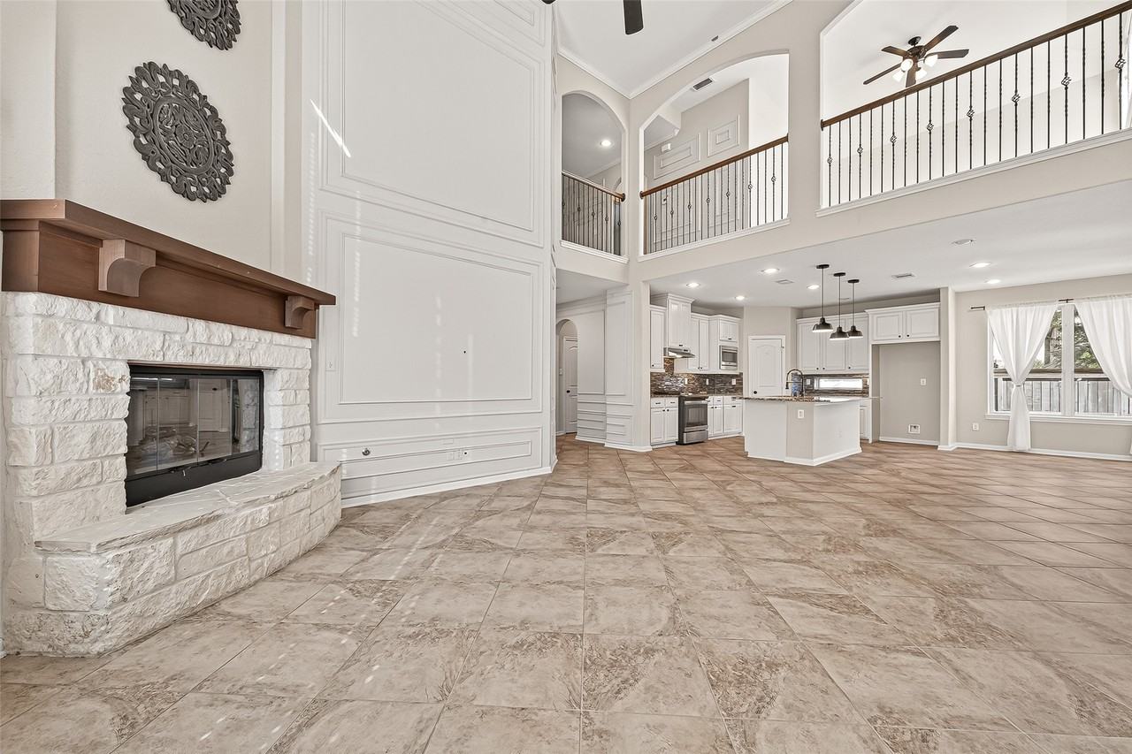 19503 South Coral Honeysuckle Loop #19503 - Photo 7 of 50