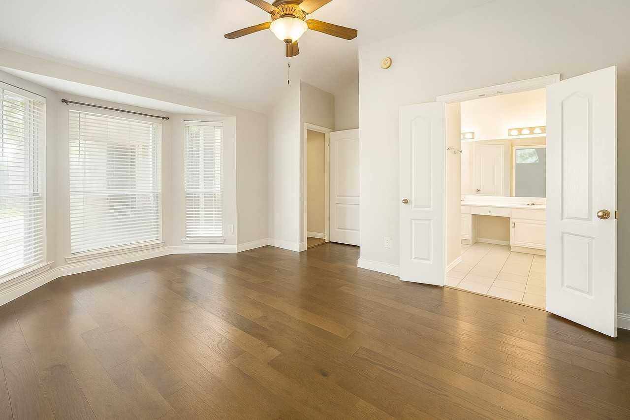 10706 White Oak Park Court #10706 - Photo 4 of 17