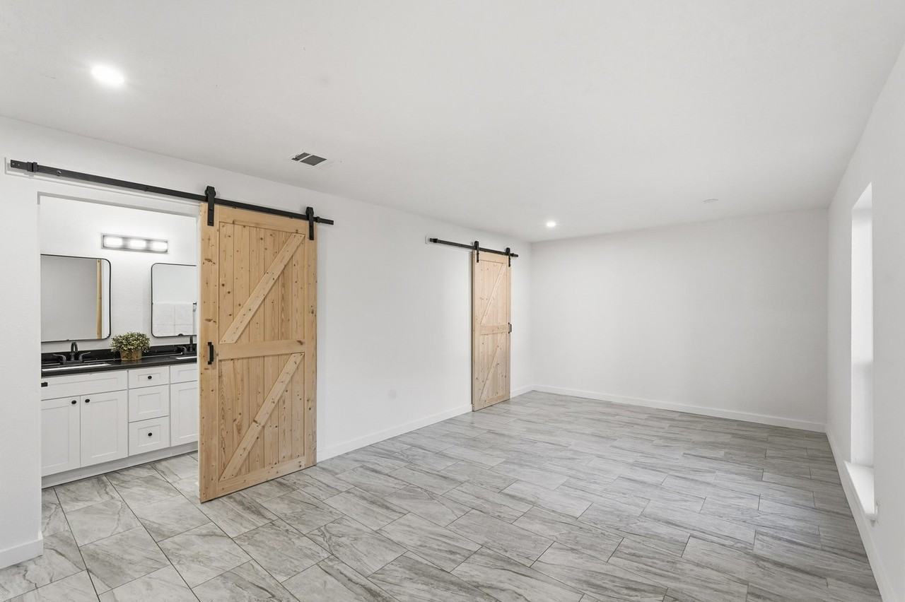 23326 Briarcreek Boulevard #23326 - Photo 4 of 24