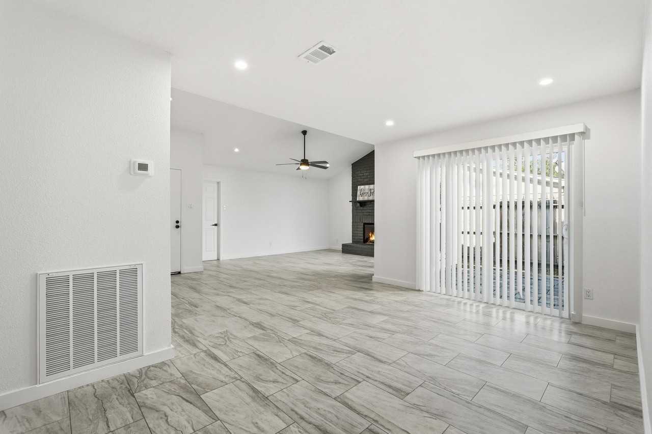 23326 Briarcreek Boulevard #23326 - Photo 6 of 24