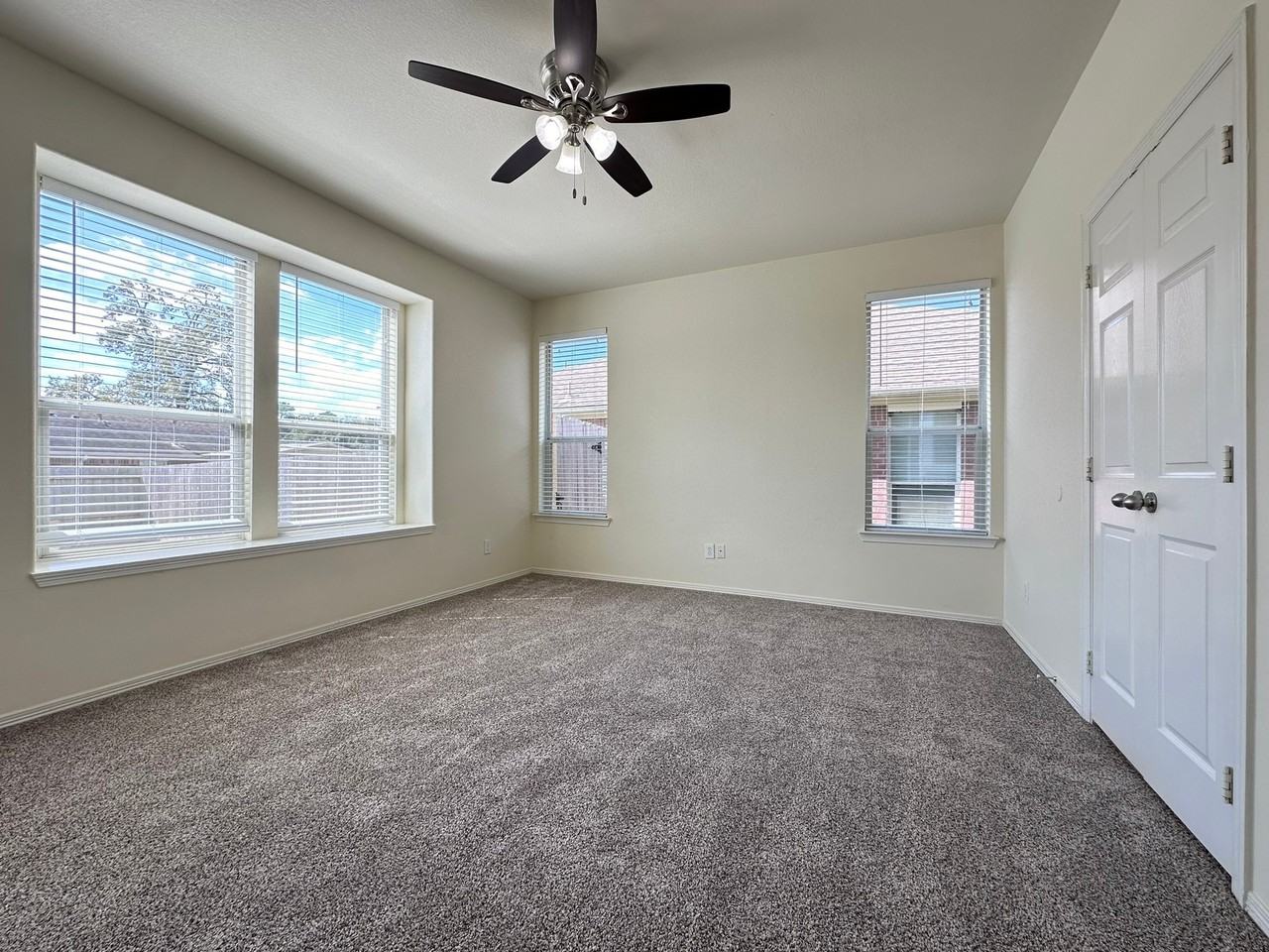 2211 Highland Crossing Drive #2211 - Photo 4 of 24