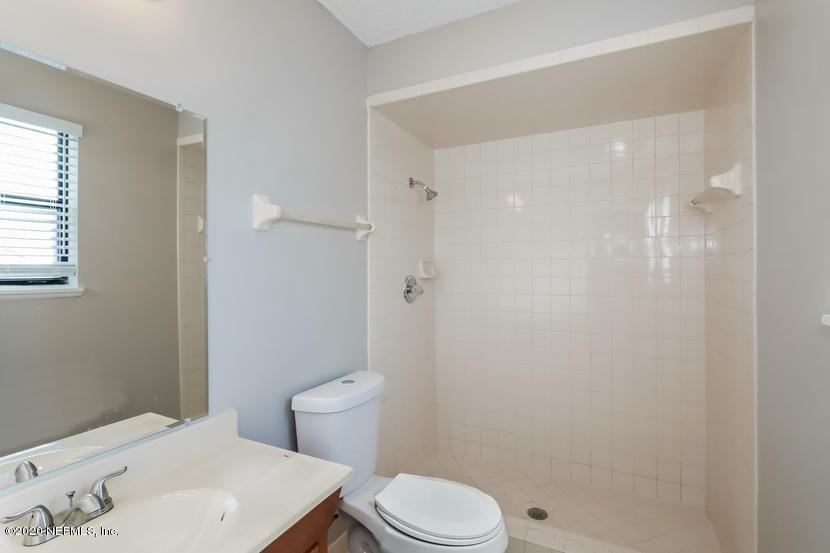 301 Highland Avenue North #301 - Photo 7 of 16