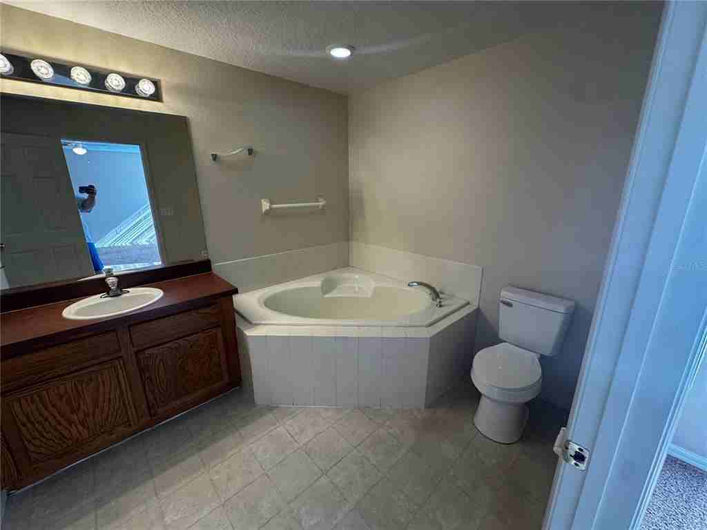 1223 Cheshire St #1223 - Photo 6 of 17