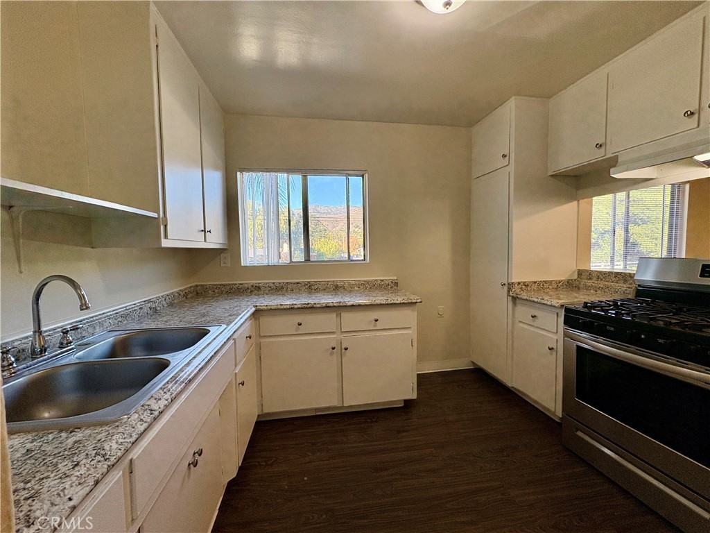 144 West Baseline Road #144-7 - Photo 4 of 11