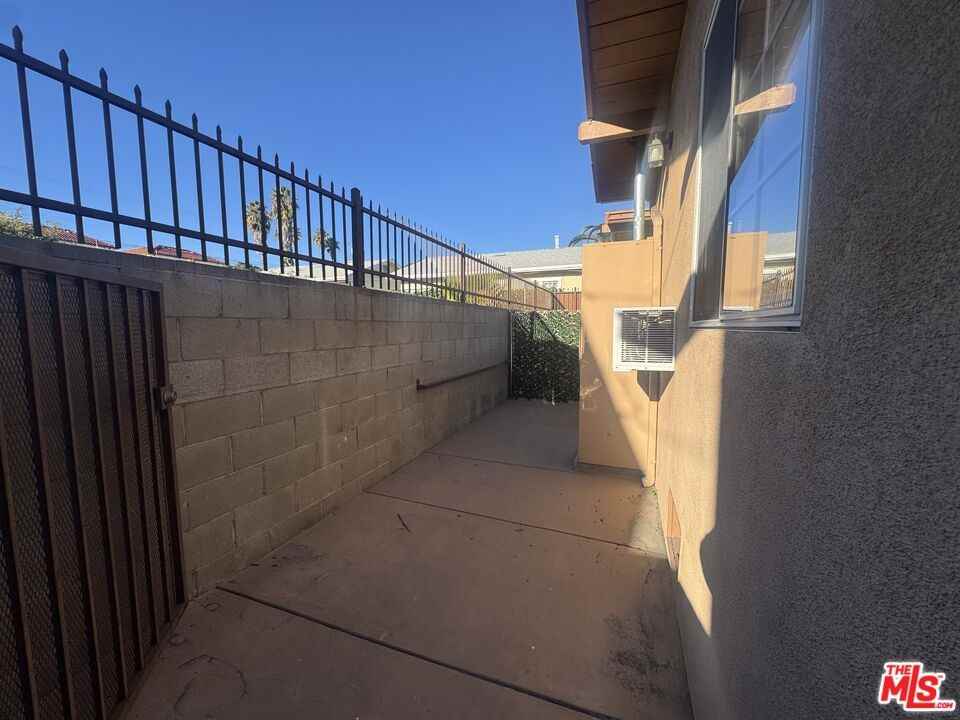 317 North Coronado Street #317 - Photo 6 of 9