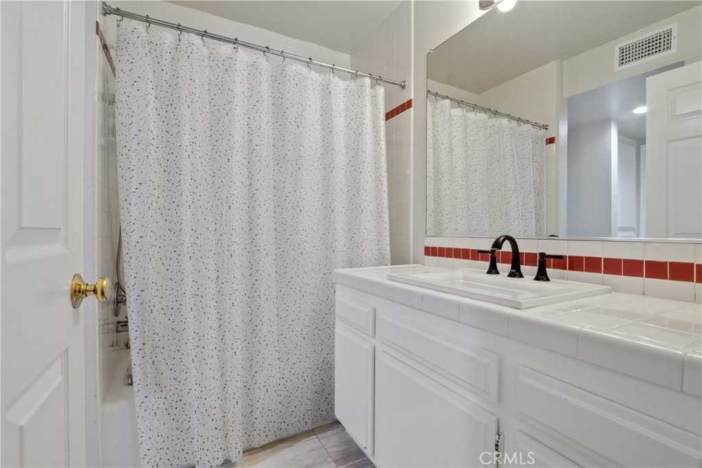874 West 3rd Street #874 - Photo 5 of 20