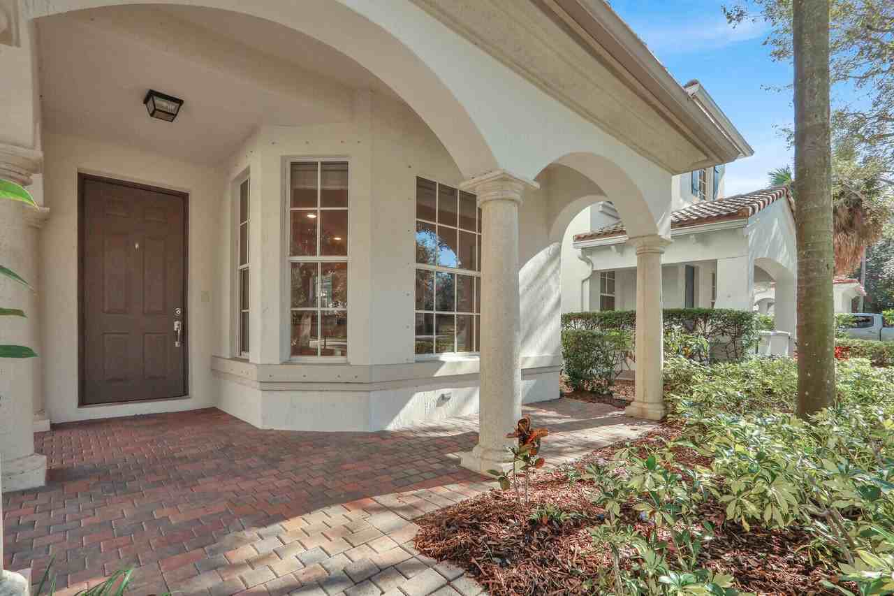 354 November Street #354 - Photo 3 of 6