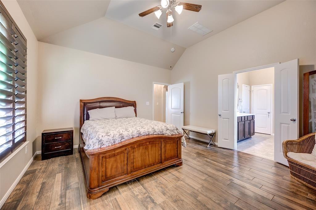 23831 Villa Lisa Drive #23831 - Photo 5 of 33