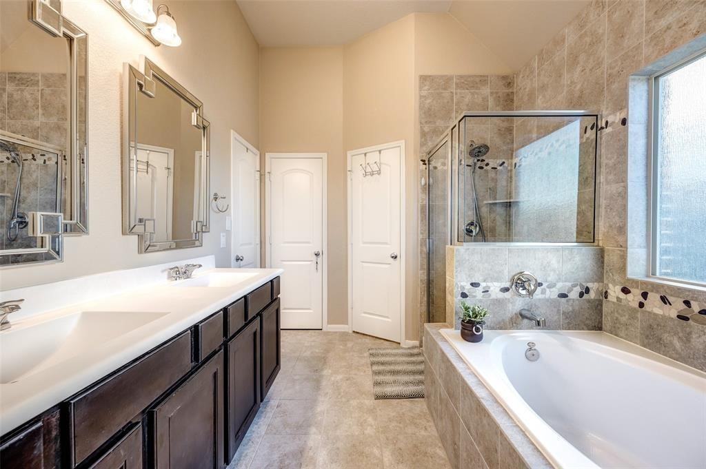 23831 Villa Lisa Drive #23831 - Photo 7 of 33