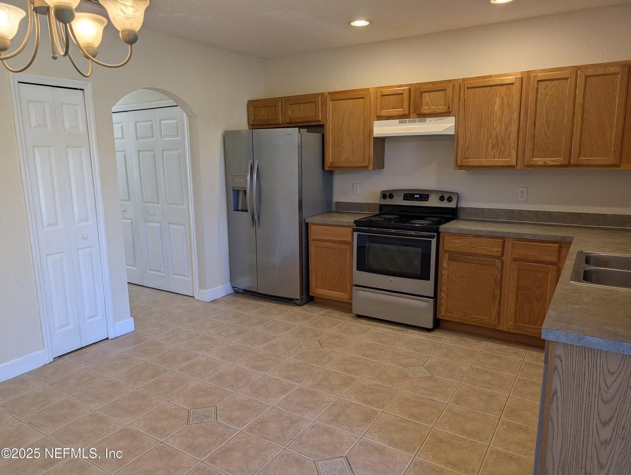 1811 Lago Del Sur Dr #1811 - Photo 3 of 10