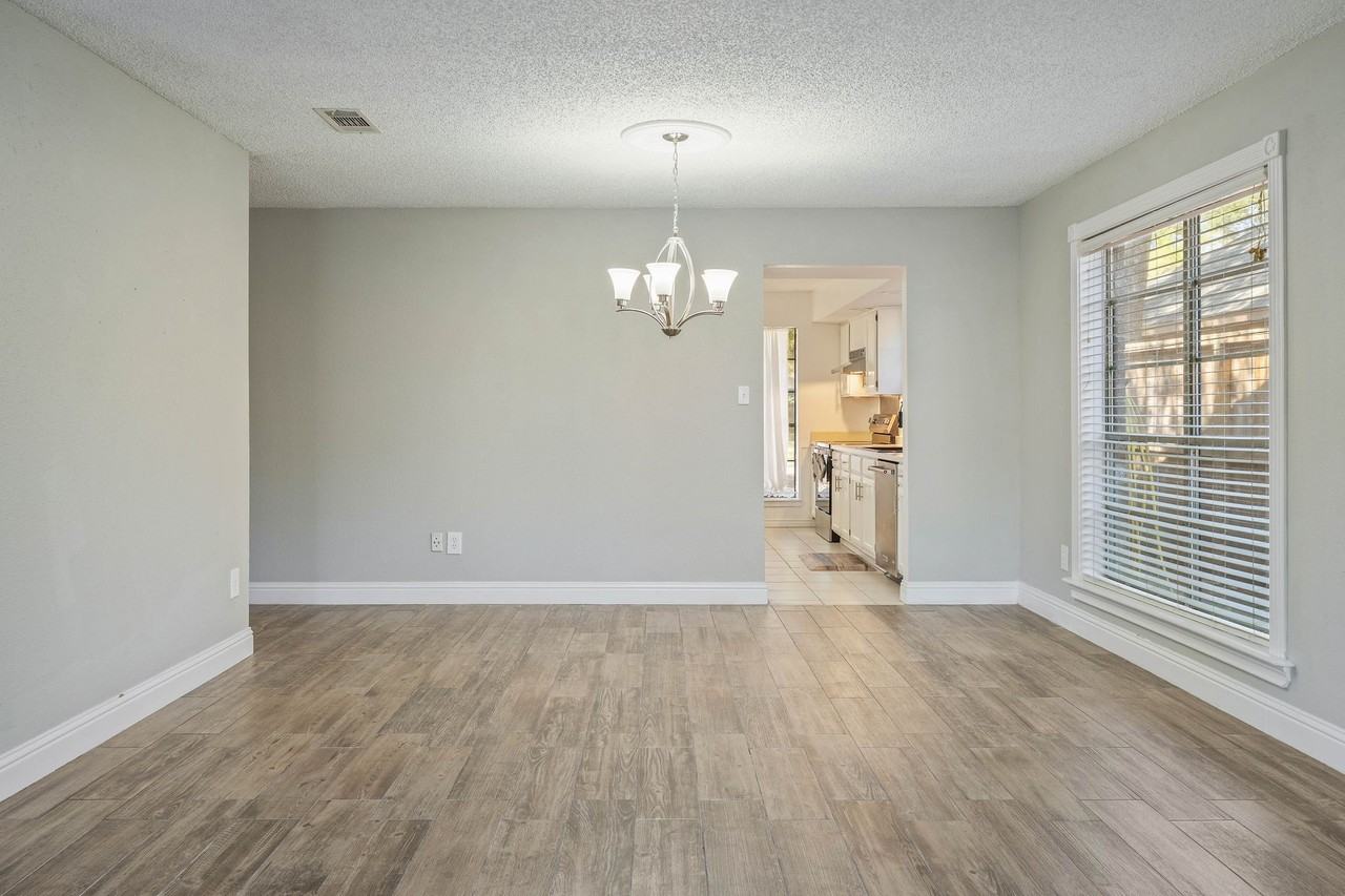 25534 Sugar Valley Lane #25534 - Photo 5 of 28