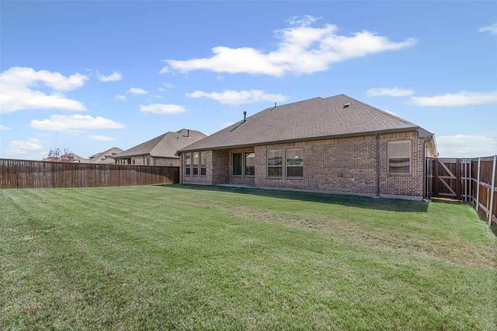 701 Lemmon Lane #701 - Photo 4 of 29