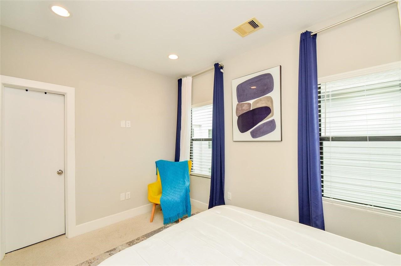 3804 Leeland Street #3804 - Photo 5 of 31