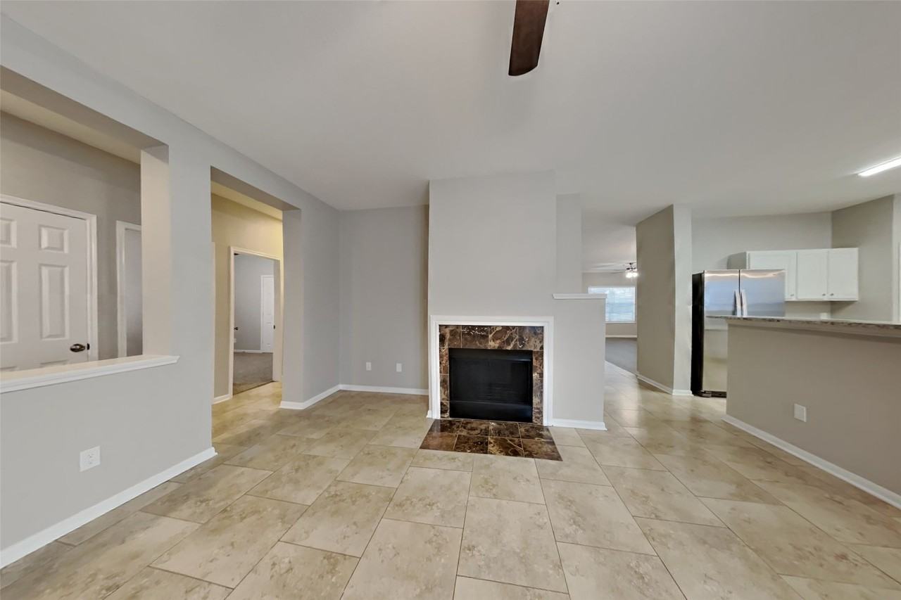 16519 Cypress Thicket Dr #16519 - Photo 2 of 20