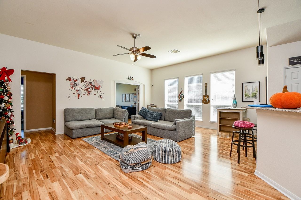 15462 Signal Ridge Way #15462 - Photo 4 of 35