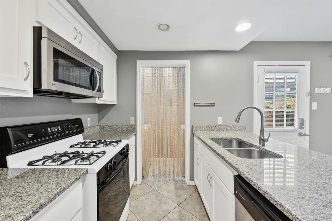 1904 Goodrich Avenue #1904-4 - Photo 2 of 31