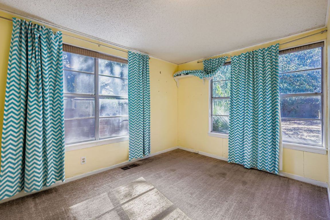 1705 Kerr Street #1705 - Photo 3 of 17