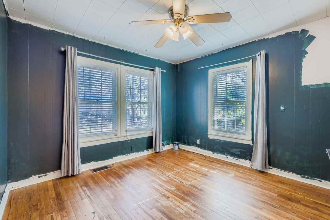 1705 Kerr Street #1705 - Photo 5 of 17