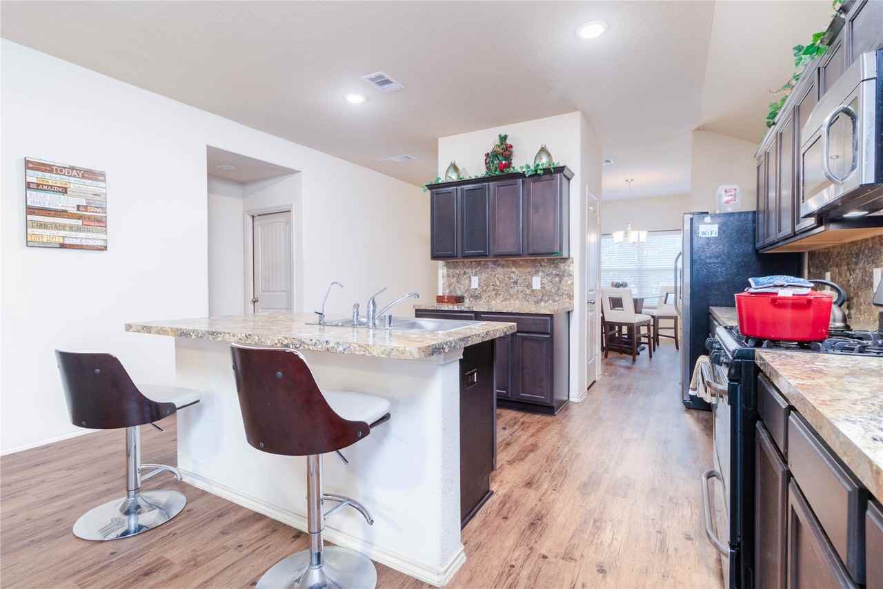 24423 Raindrop Poppy Drive #24423 - Photo 5 of 29