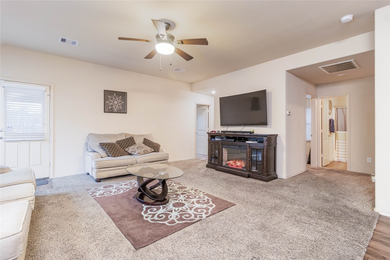 24423 Raindrop Poppy Drive #24423 - Photo 6 of 29