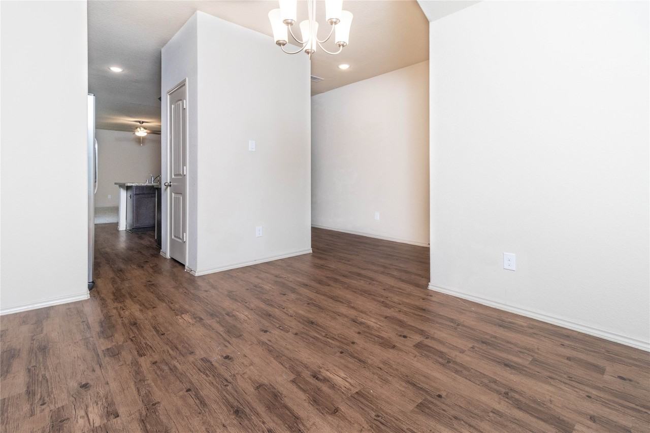 24423 Raindrop Poppy Drive #24423 - Photo 7 of 29