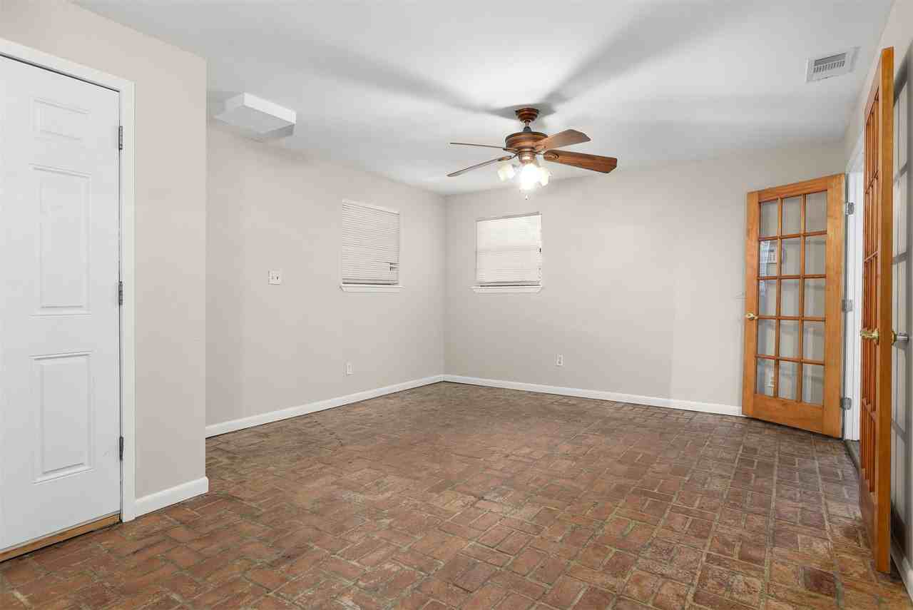 2021 14th Avenue North #2021 - Photo 6 of 15