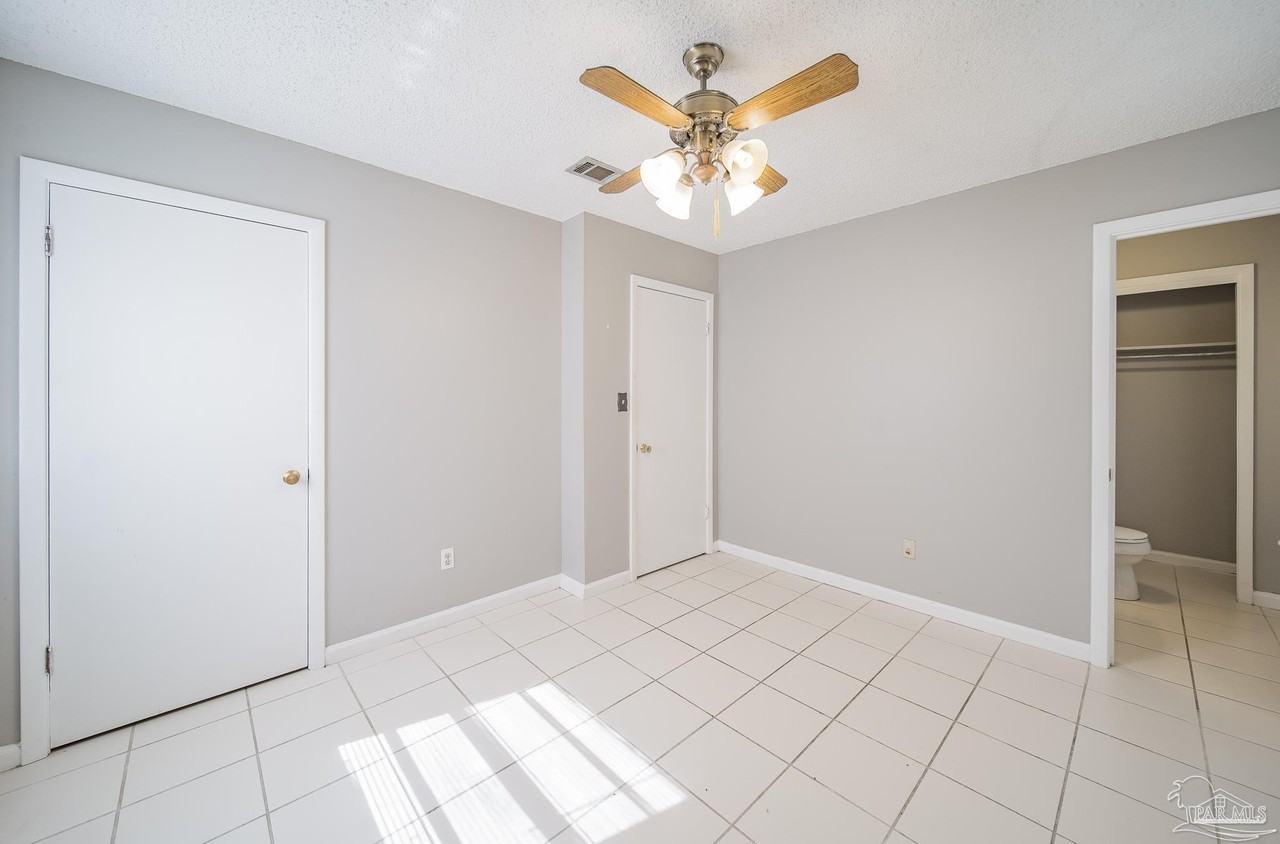 East Oakfield Road #7010 - Photo 3 of 9