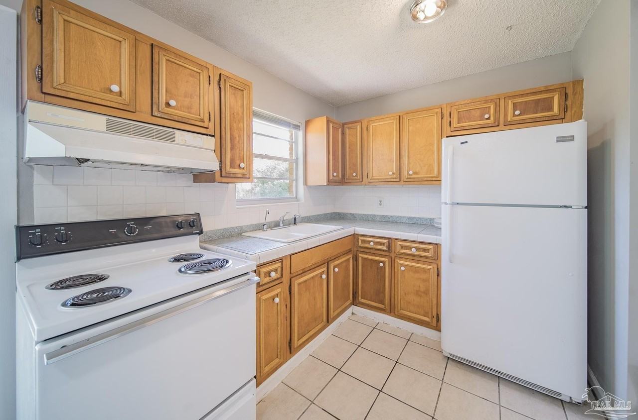 East Oakfield Road #7010 - Photo 6 of 9