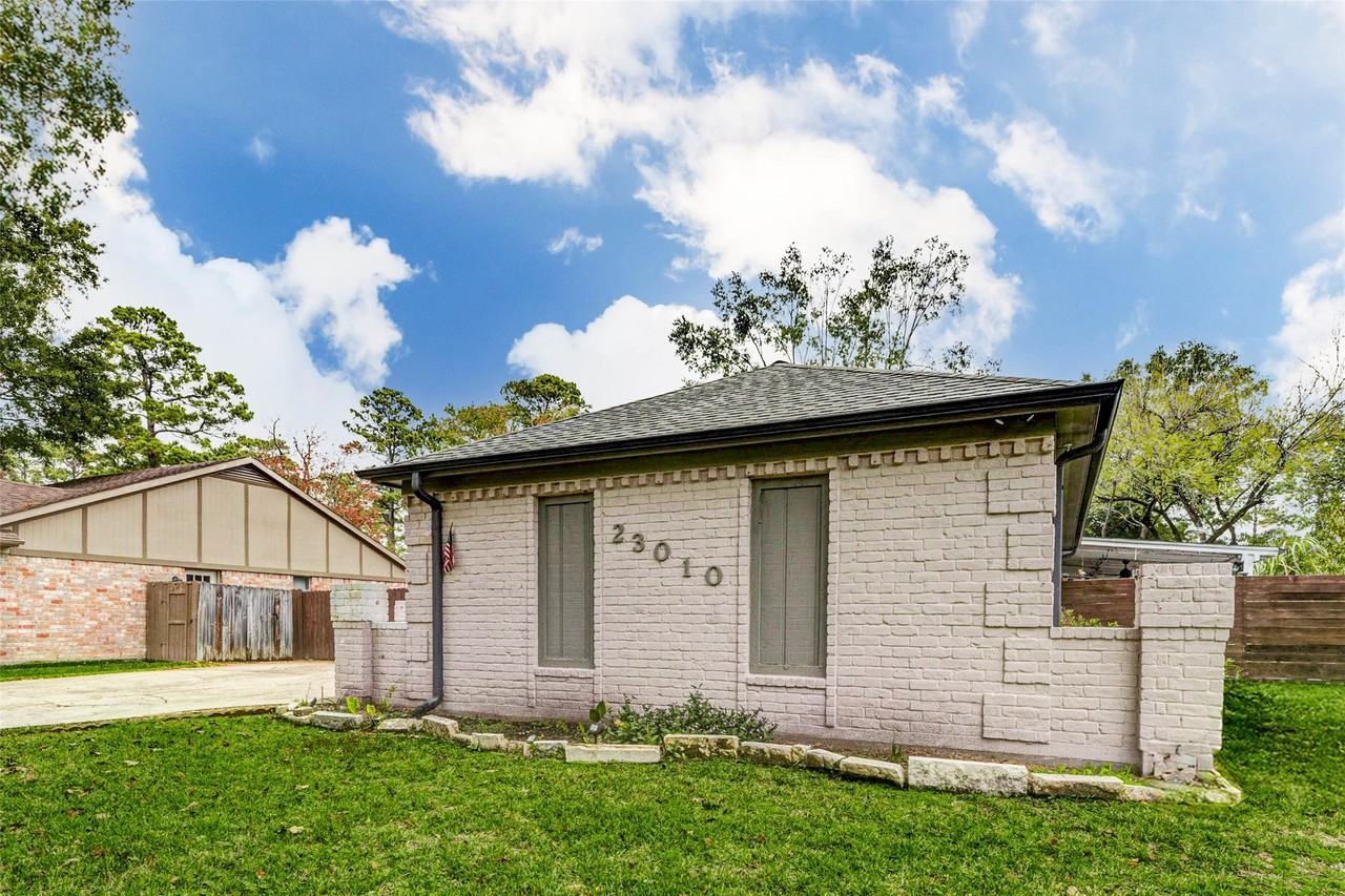 23010 Bayleaf Drive #23010 - Photo 2 of 21