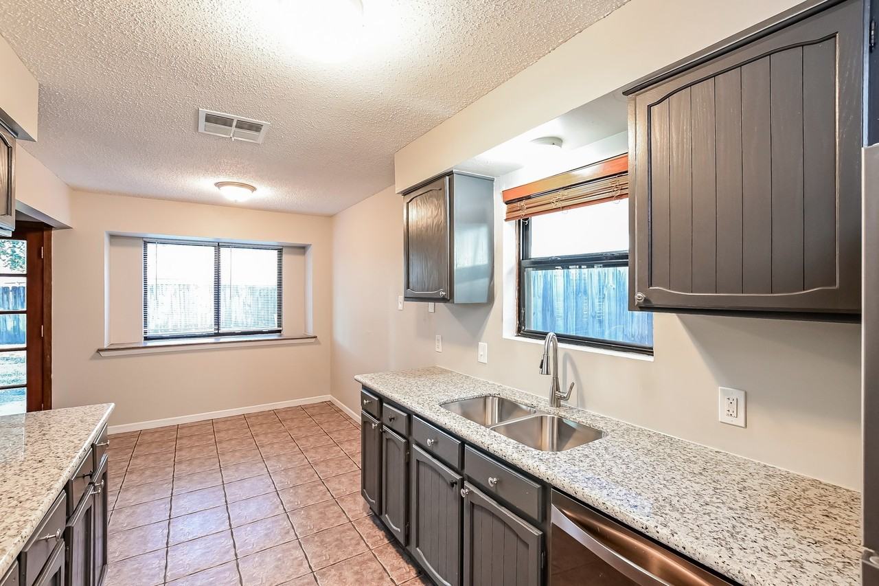 6019 Coachgate Dr #6019 - Photo 5 of 15