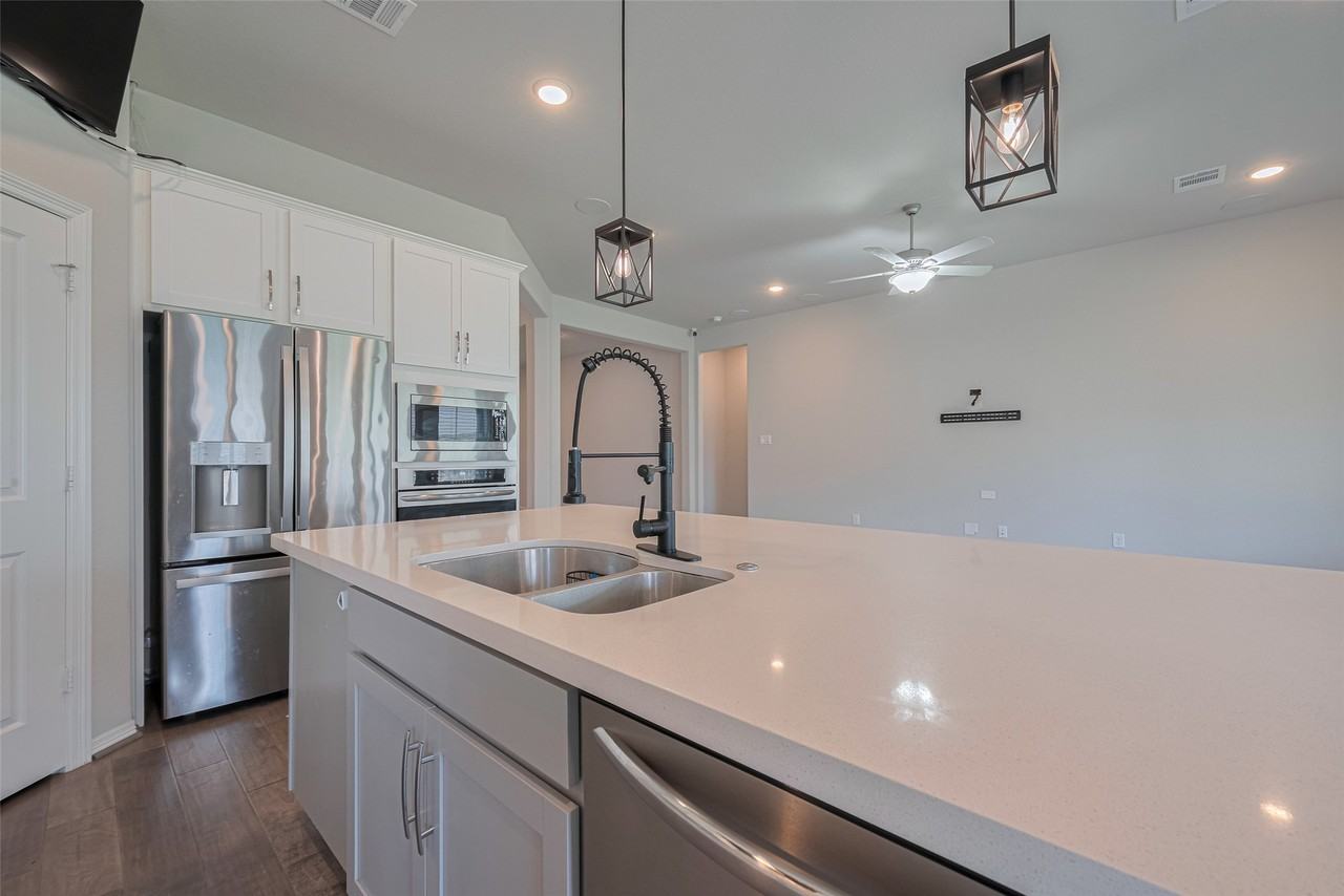 13730 Brahman Valley Ct #13730 - Photo 4 of 50