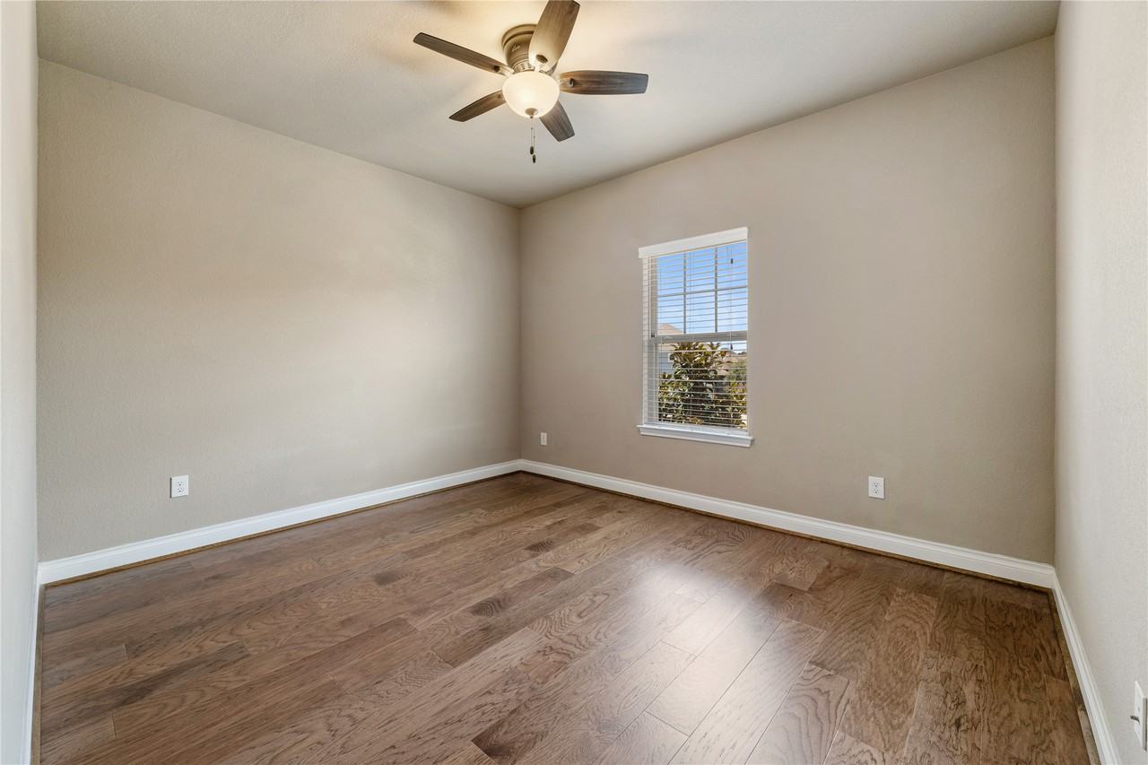 16910 Canosa Drive #16910 - Photo 6 of 20