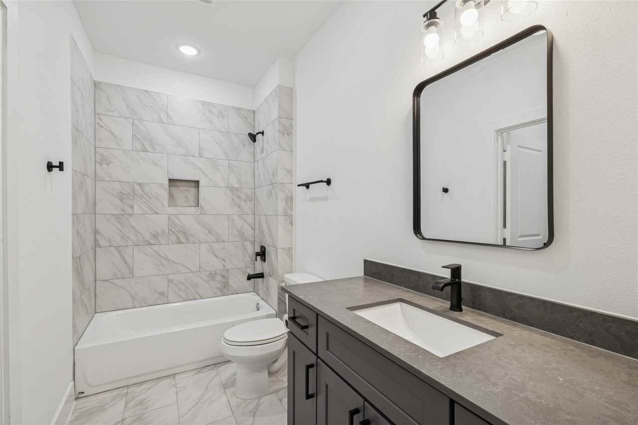 113 Milby Street #113B - Photo 5 of 20