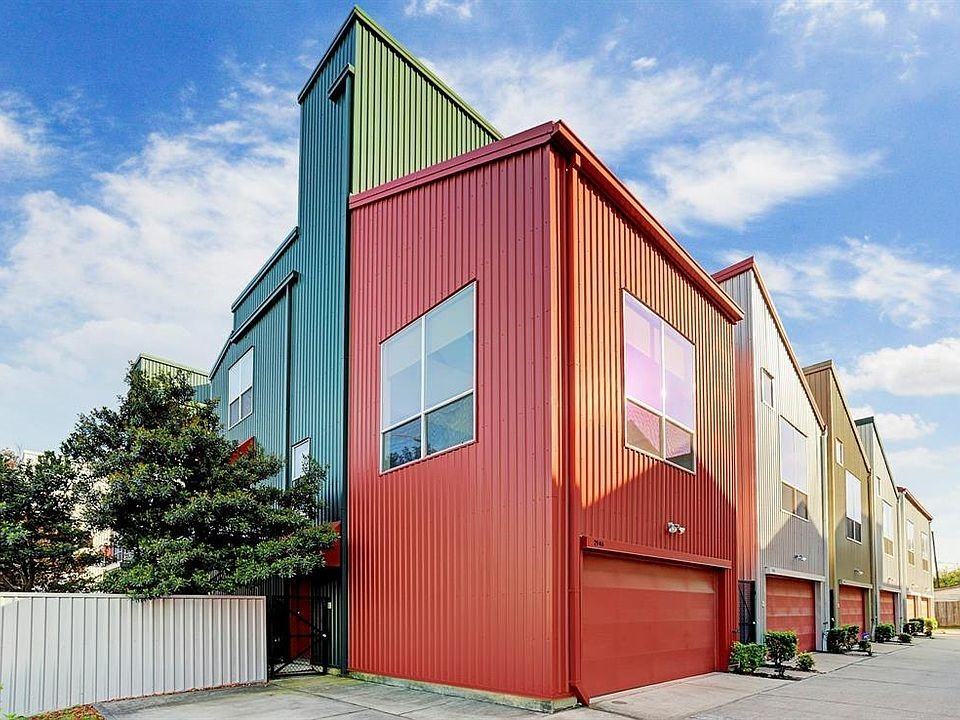 3010 Commerce Street #3010 - Photo 3 of 10