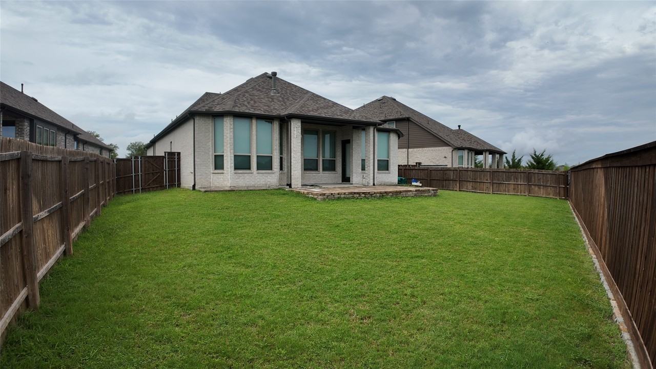 512 Brockwell Bend #512 - Photo 4 of 35