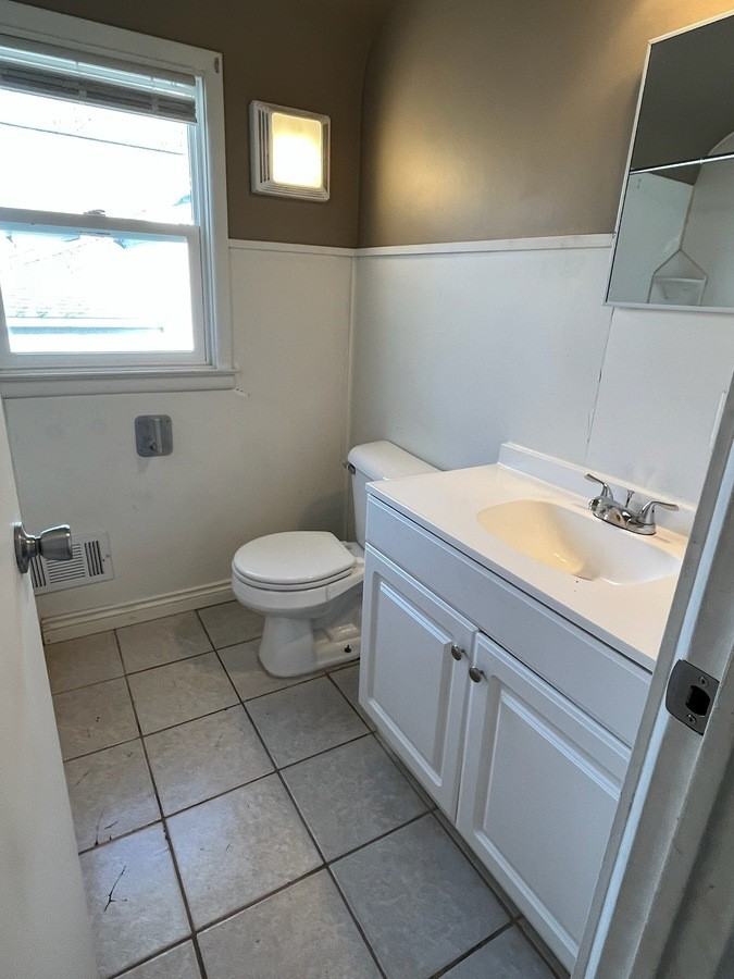 217 West Cass Street #2W - Photo 3 of 7