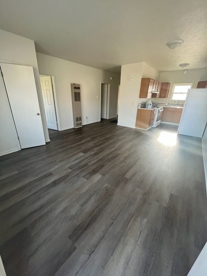 48 Eastmanville St #1 - Photo 3 of 8