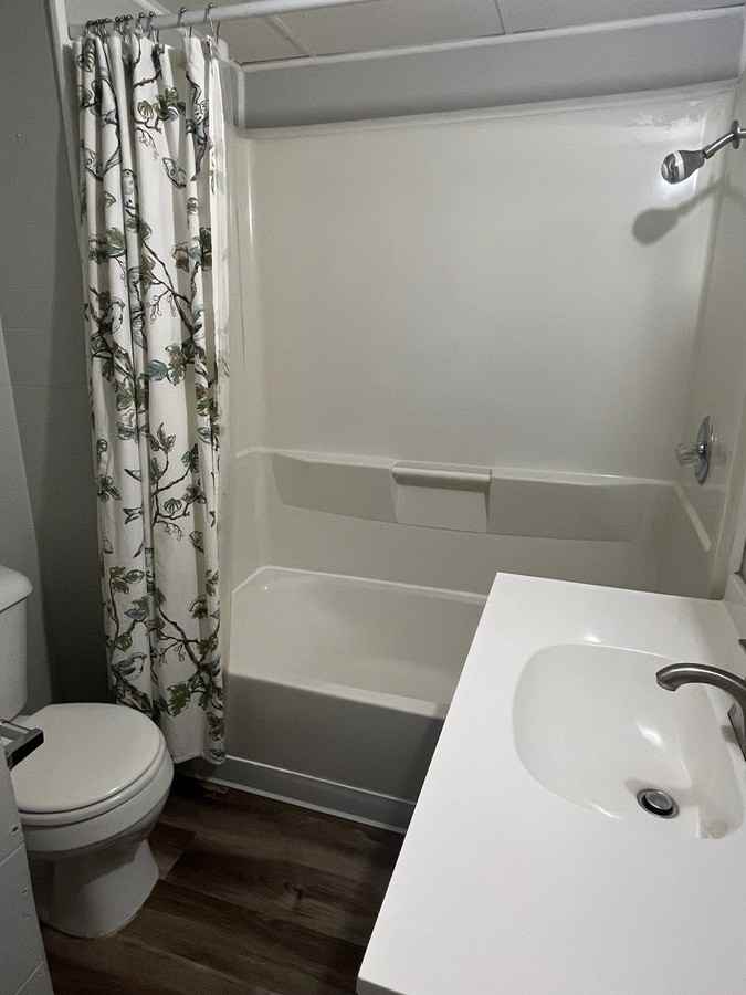 3895 Oakes St Sw #3895 - Photo 2 of 8