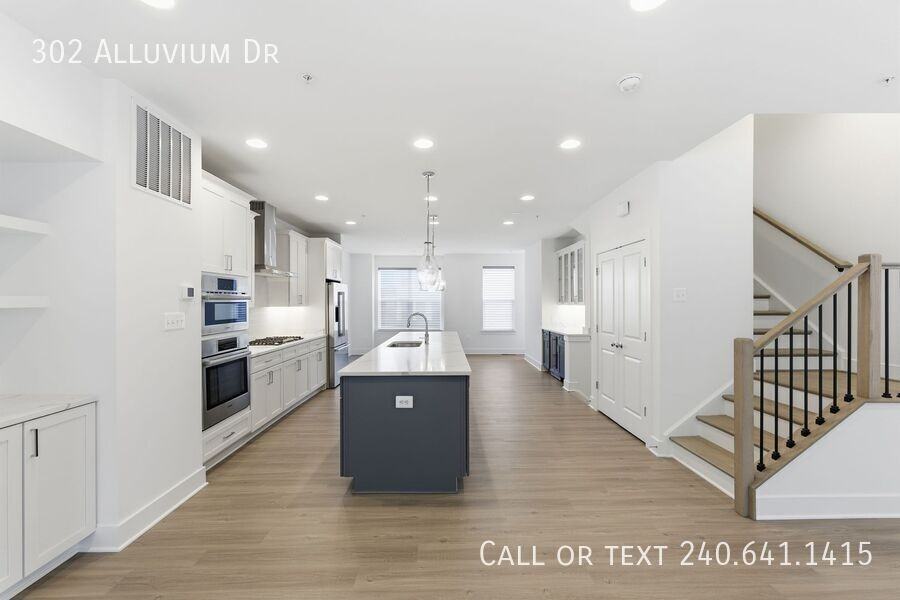 302 Alluvium Dr - Photo 3 of 40