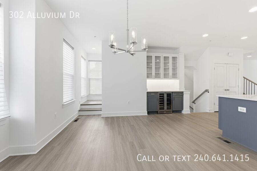 302 Alluvium Dr - Photo 5 of 40