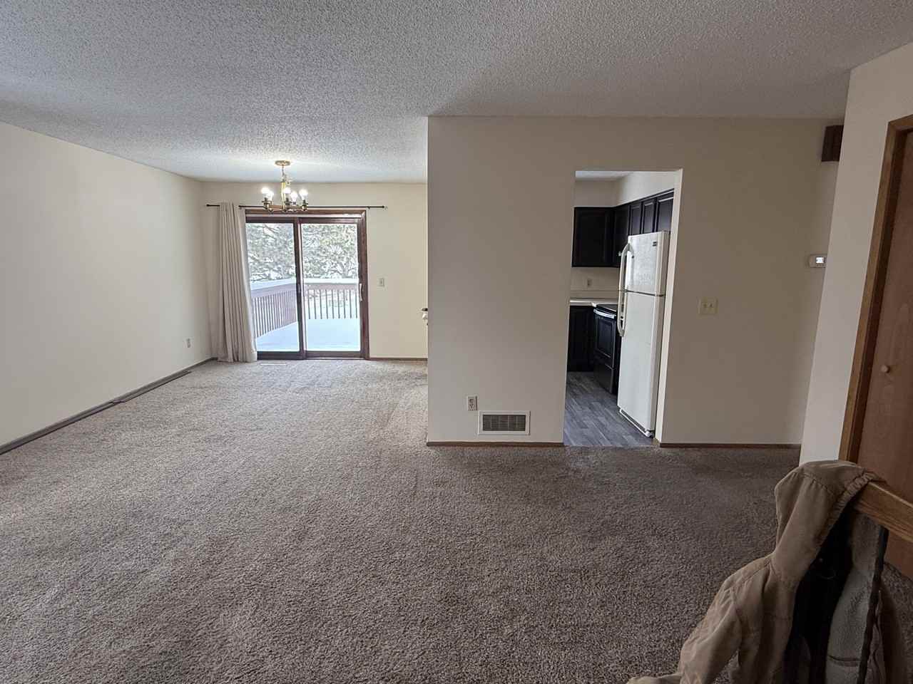 2528 Birchview Lane - Photo 4 of 29