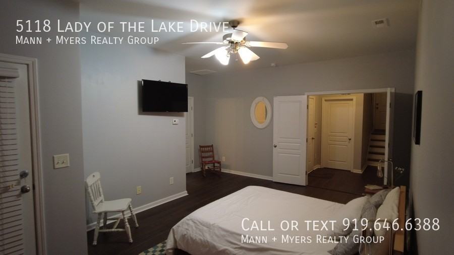 5118 Lady of the Lake Drive - Photo 4 of 48