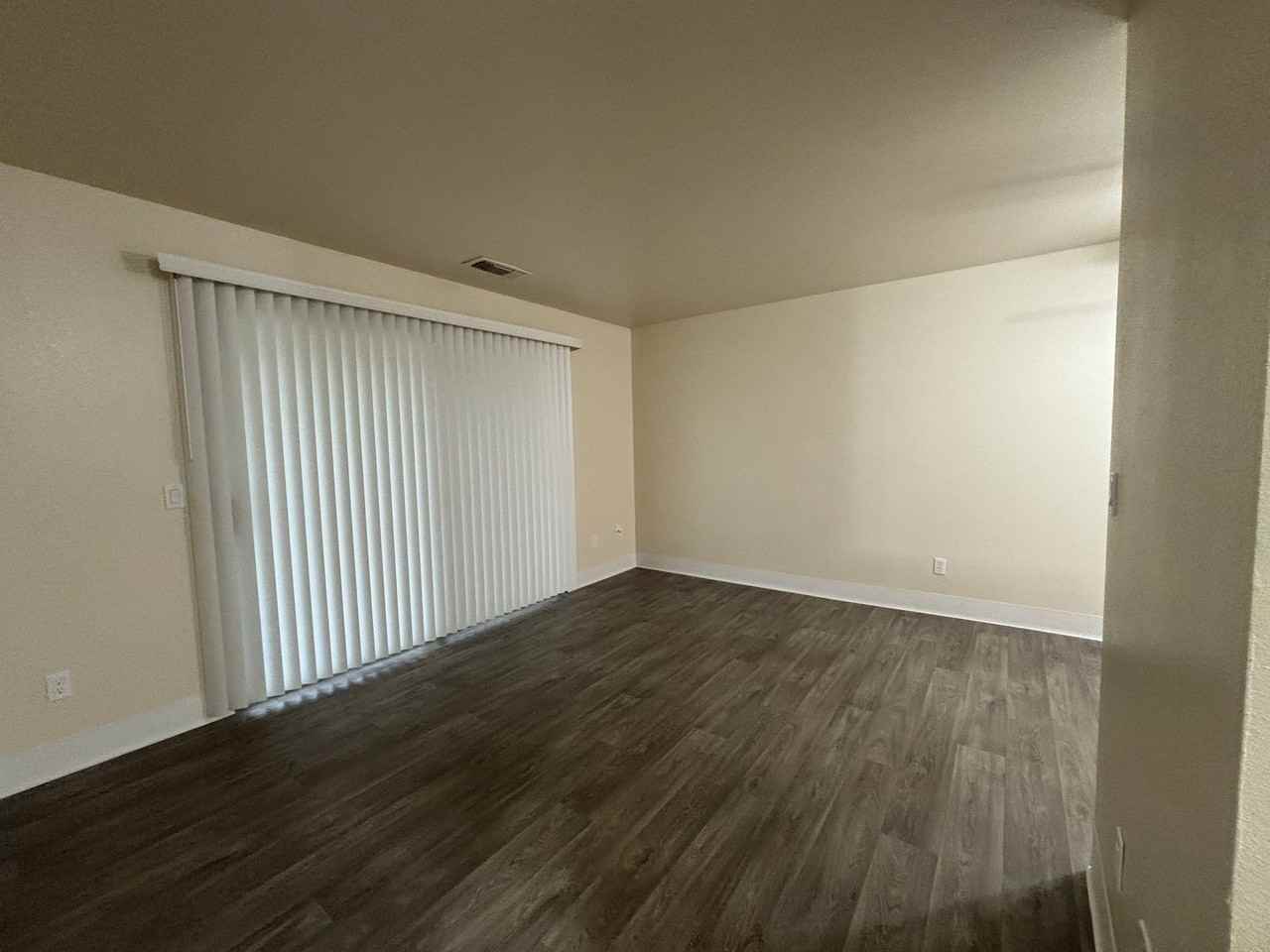 Valley Oaks Apartment - Photo 7 of 16