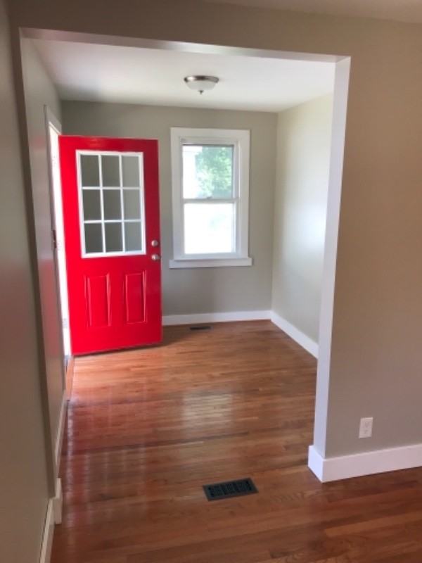 916 Burris Avenue - Photo 3 of 11