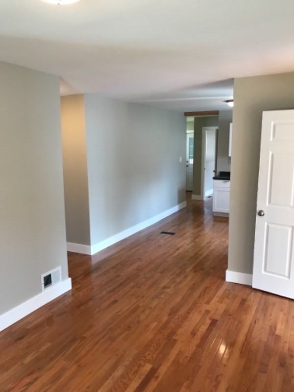 916 Burris Avenue - Photo 5 of 11