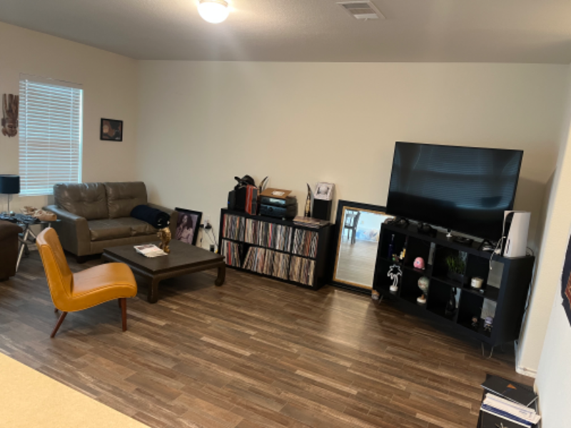 6317 Graymont Dr - Photo 3 of 7