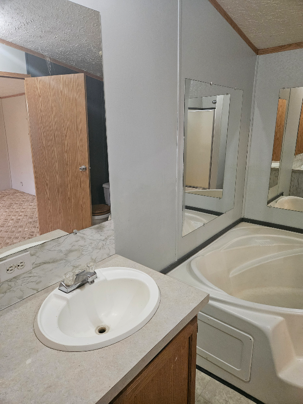 910 Roach Road - Photo 6 of 11